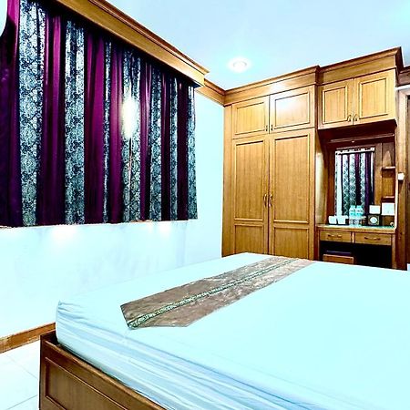 Ez House Hotel Сукотай Екстериор снимка