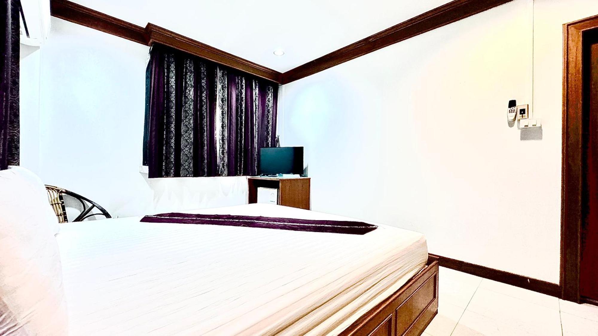Ez House Hotel Сукотай Екстериор снимка