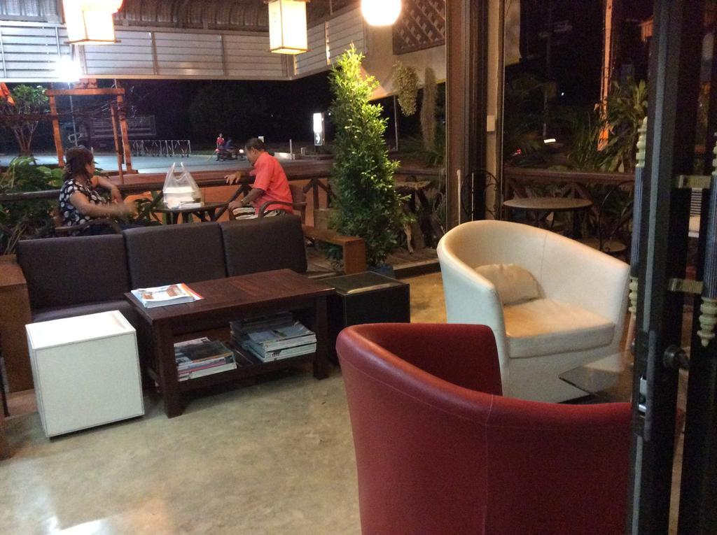 Ez House Hotel Сукотай Екстериор снимка